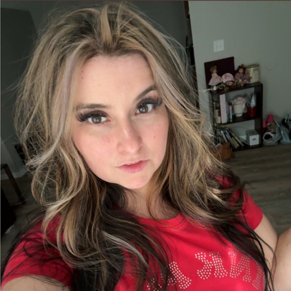 lalalaura1446
